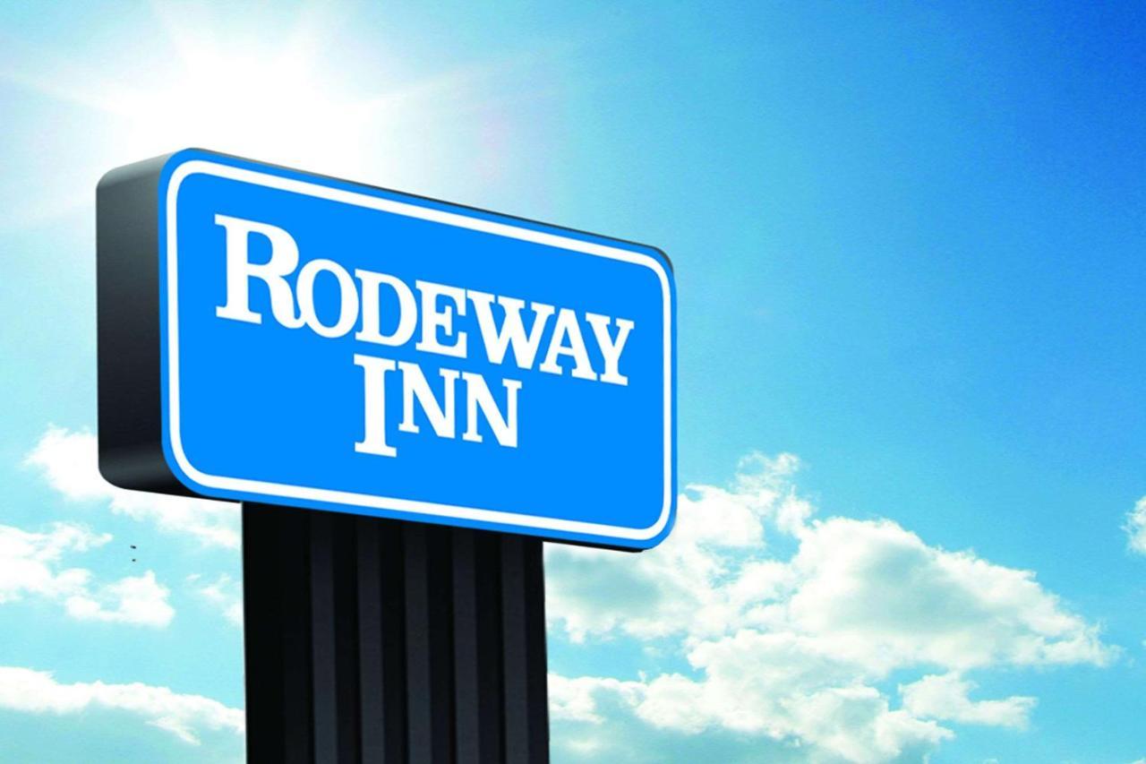 Rodeway Inn Harlan Exterior photo